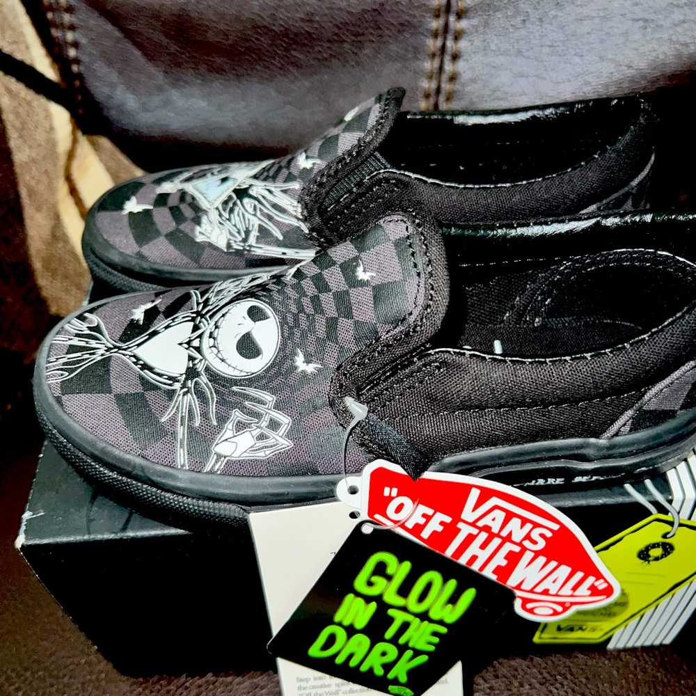 NEW with Tags Limited Edition The Nightmare Before Christmas Vans Kids size 12